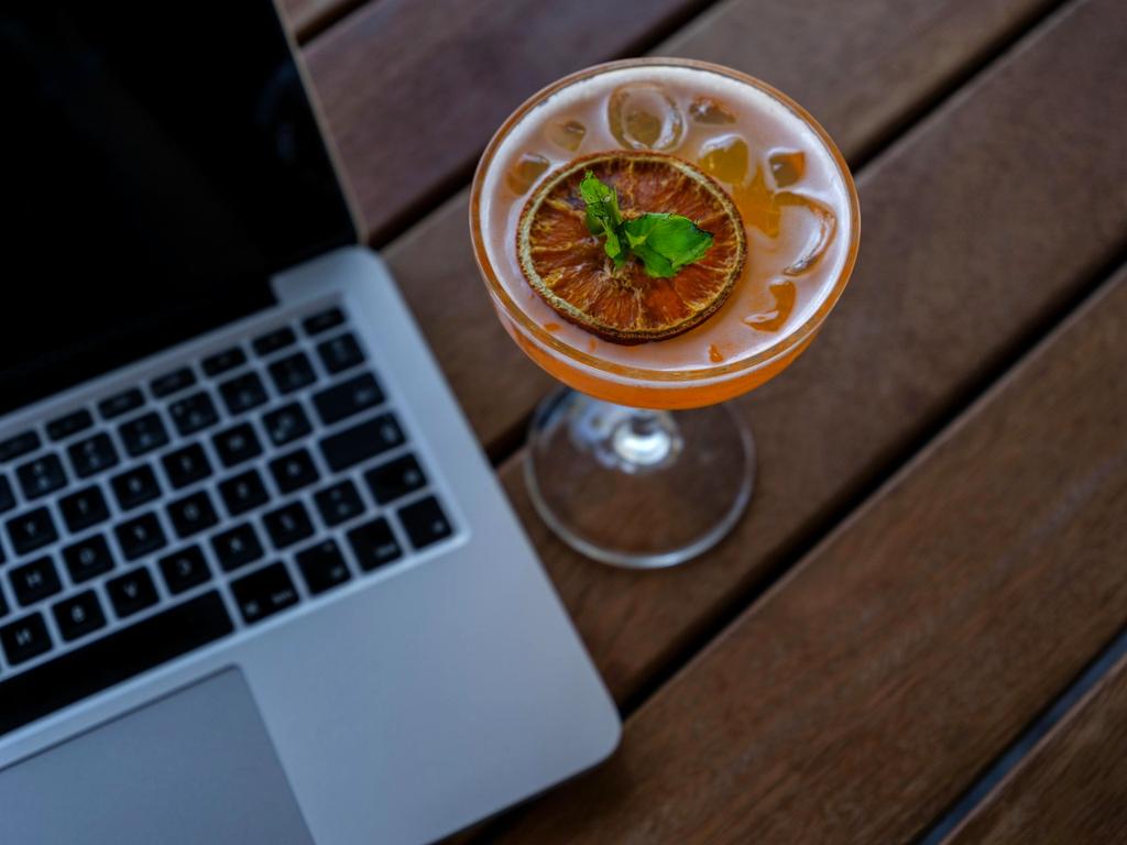 Money back guarantee seal for customer satisfaction